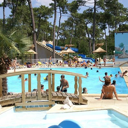 فندق سان-جورج-دي-ديدونفي  Camping Le Dauphin المظهر الخارجي الصورة