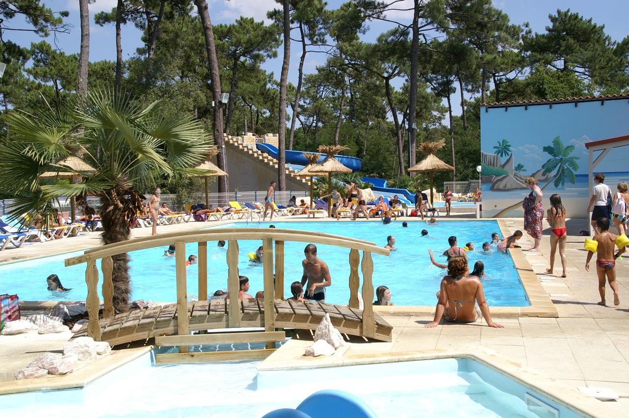 فندق سان-جورج-دي-ديدونفي  Camping Le Dauphin المظهر الخارجي الصورة